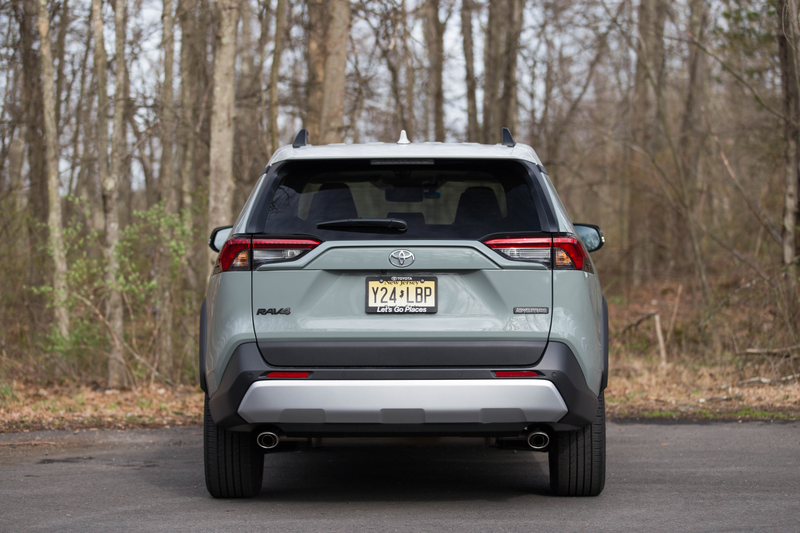 Illustration for article titled The 2019 Toyota RAV4 Can Almost Do It All
